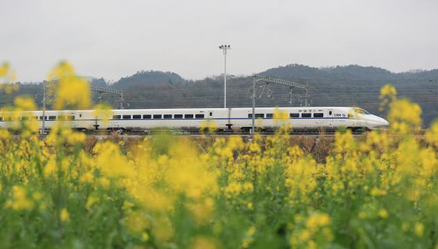 Cina: Dragon Boat Festival, ferrovie gestiranno 74 mln viaggi passeggeri