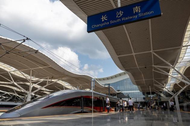 Cina: linea ferroviaria veloce Pechino-Guangzhou avvia operazioni a 350 km/h