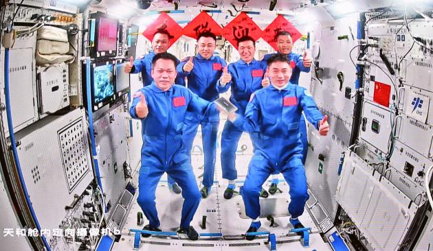 Cina: astronauti completano test su forza, adattabilità muscolare