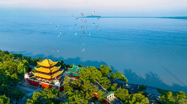 Cina: torre di Yueyang nella provincia dello Hunan