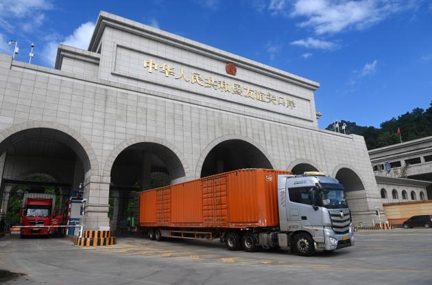 Cina: commercio estero +6% nei primi 8 mesi
