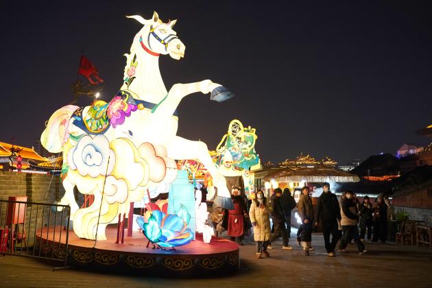 Cina: Xi'an, festival delle lanterne celebra Capodanno lunare (1)