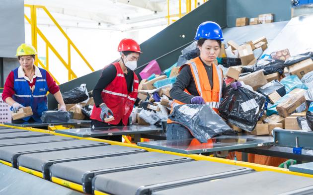 Cina: contributo di oltre 60% a crescita globale pacchi con corriere in 2021-2025