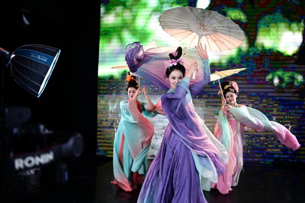 Cina: dirette streaming di gruppo innovano danza classica (3)