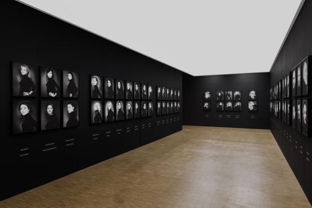 Giovanni Gastel allestimento mostra in Triennale