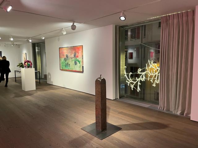 Maria Lassnig & Cindy Sherman Galleria Hauser & Wirth St. Moritz