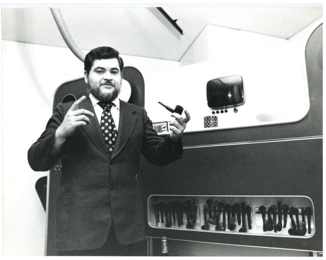 Caro Joe Colombo ci hai insegnato il Futuro a cura di Ignazia Favata