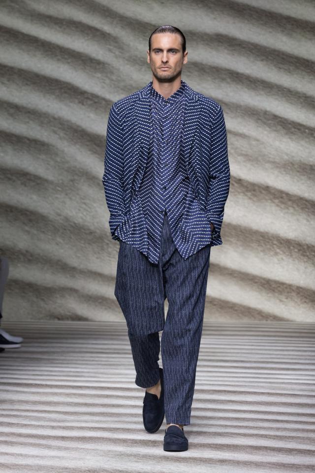 Giorgio Armani Collezione SS23