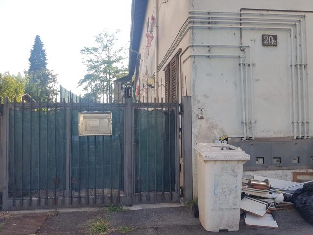 ALESSIA PIFFERI, MORTE DIANA BIMBA MILANO - IL CANCELLO DI CASA