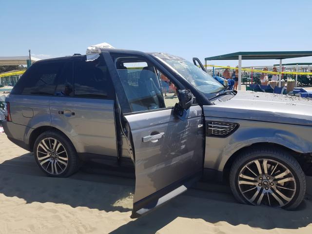 Forte dei Marmi, Bagno Piero sfondato da un'auto