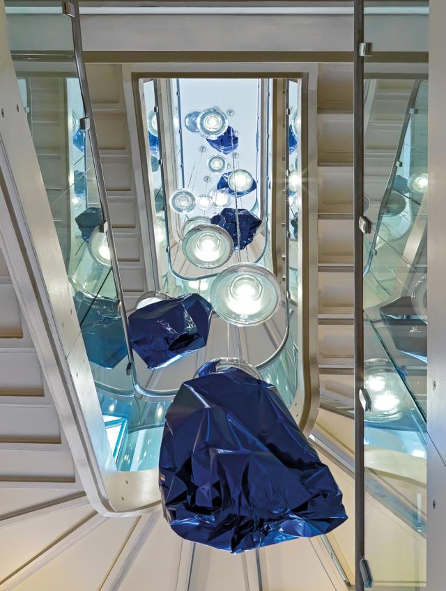 Entropia Cosmica di Tiziana Lorenzelli a cura di Vera Canevazzi e Margherita Strada