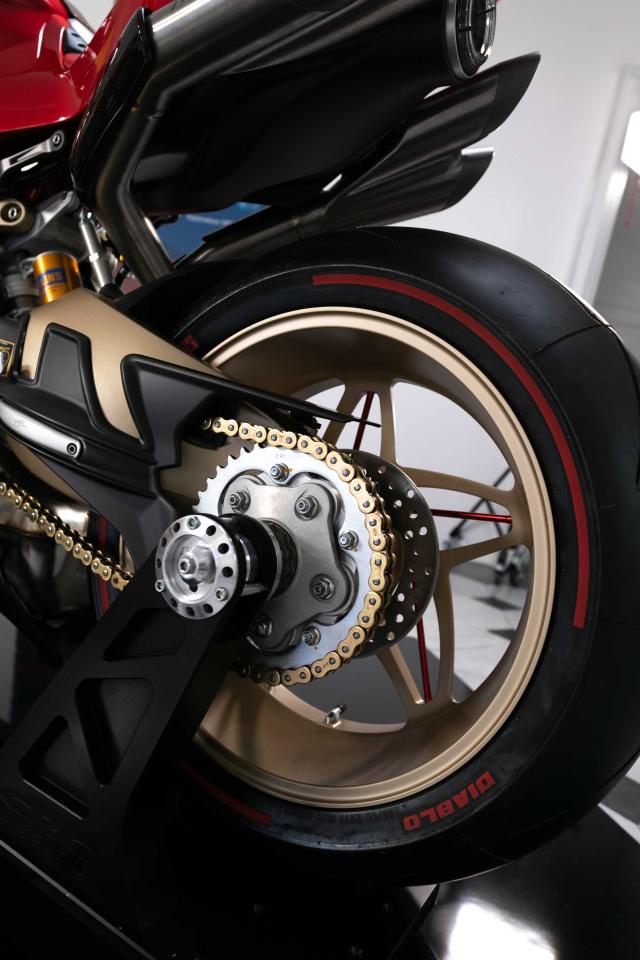 MV Agusta Superveloce 1000