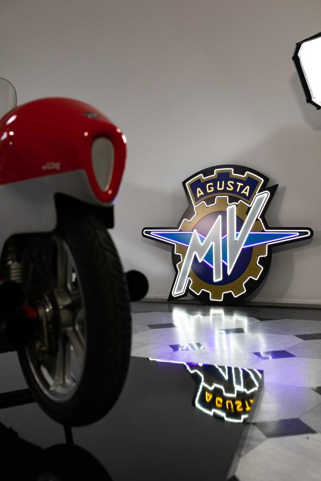 MV Agusta Superveloce 1000