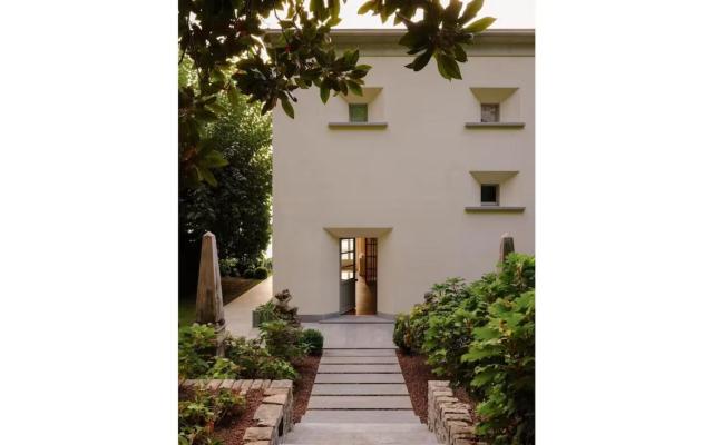 Chiara Ferragni, nuova mega villa sul lago di Como da 5mln di euro: oltre 900 mq, 2 piani e una piscina extralusso - GALLERY