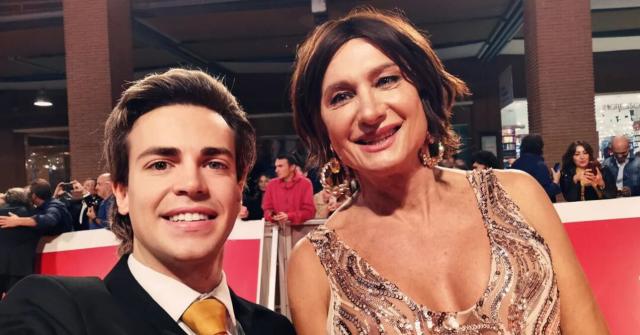 Vladimir Luxuria e il giovane fidanzato Danilo Zanvit Stecher per la prima volta insieme: "Siamo una coppia aperta, ma non ci tradiamo" - GALLERY