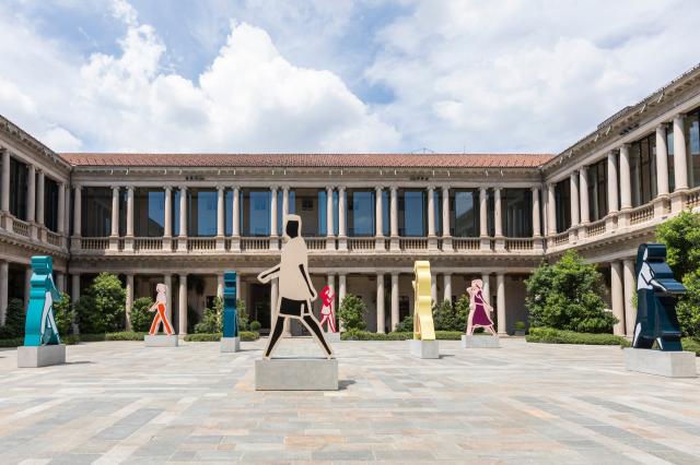 Walking in Milan al Portrait Milano