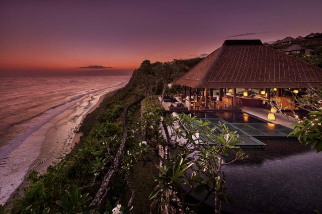 Tramonto al Bulgari Resort Bali (courtesy Bulgari Hotels)
