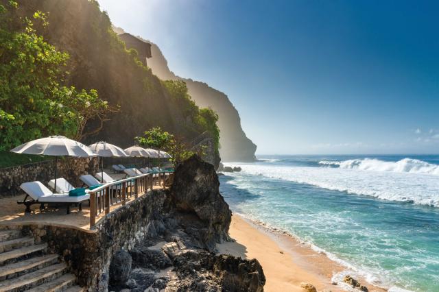 Spiaggia privata Bulgari Resort Bali (courtesy Bulgari Hotels)