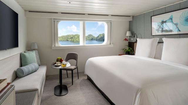 Interni cabine Four Seasons Explorer (Micronesia) courtesy Four Seasons