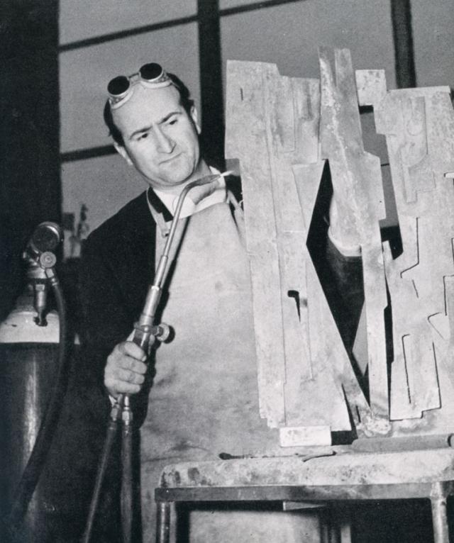 Mostra di Consagra alla Cortesi Gallery di Milano