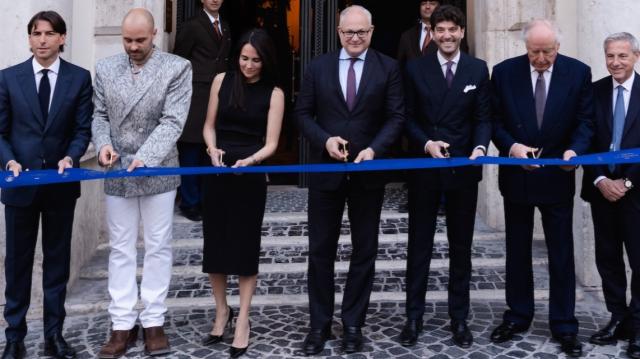 Taglio del nastro con Onorato, Toro, Alvarado, Gualtieri, Barletta, Bulgari