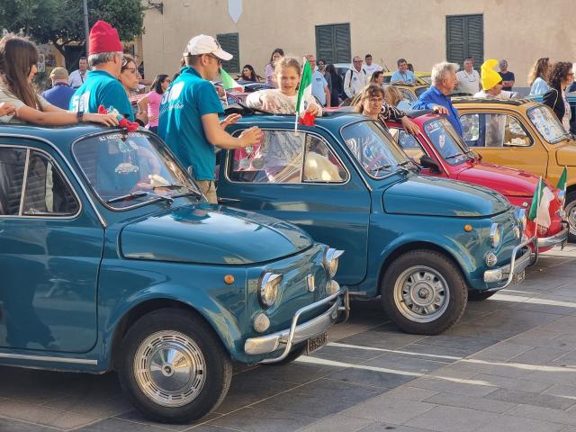 Raduno delle 500 storiche a Ventotene