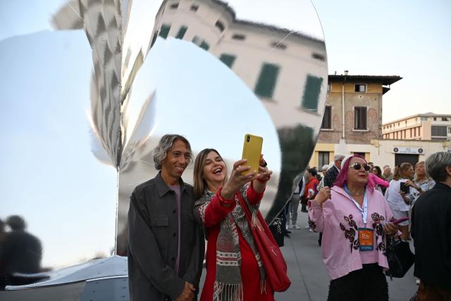 Patrick Tuttofuoco e l'opera Ex-stasis a Brescia