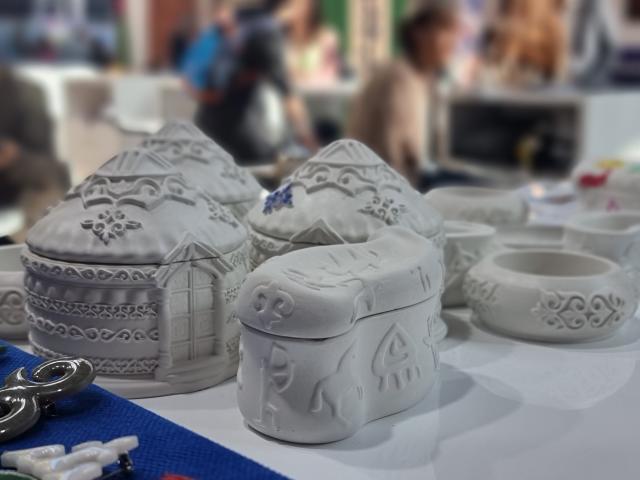 Artigianato del Kazakistan al TTG di Rimini
