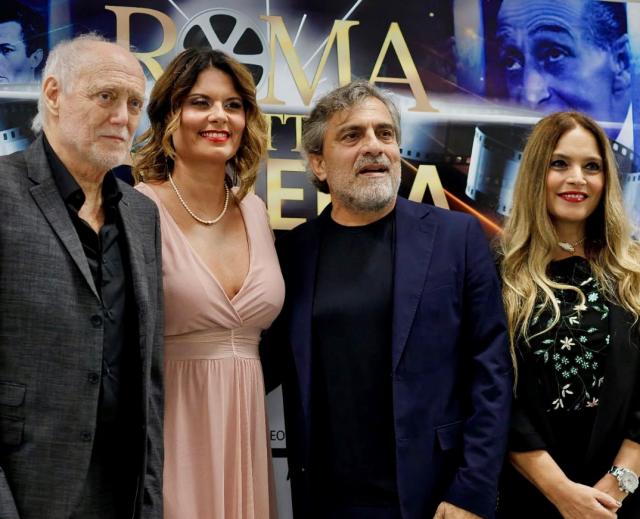 L&rsquo;attore Massimo Bonetti con Francesca Rasi e Stefano Veneruso