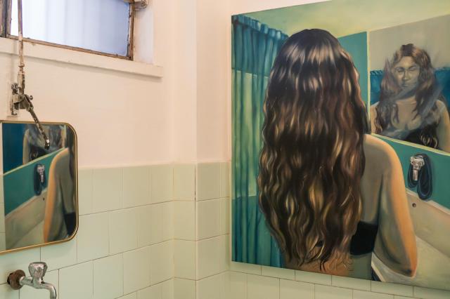 White Gallery: la donna di Greta Pllana