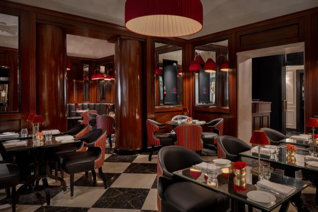 Interni del Caf&egrave; Romano