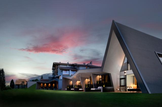 Esterni delle "natural suite" dell'Olympic Spa Hotel