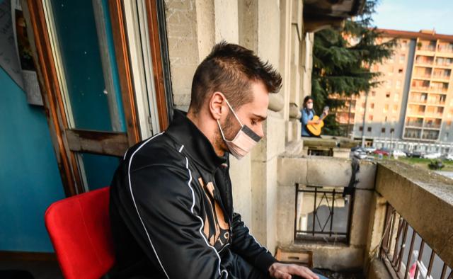 Quarantena non vaccinati, ridotta a 5 giorni 