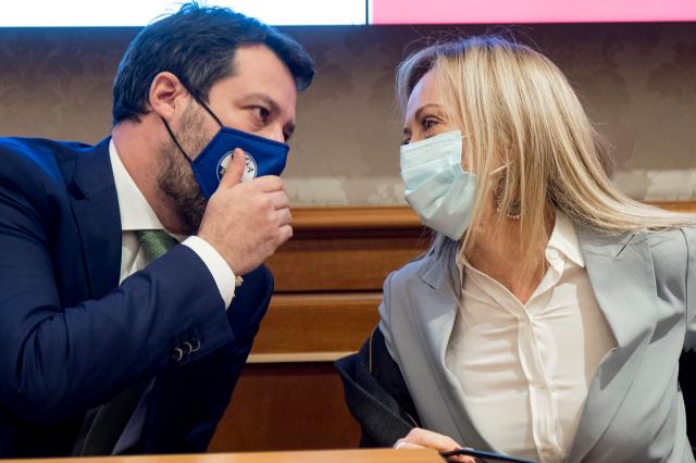 Sfiducia a Speranza, Meloni attacca Salvini: "Lo vuole processare ma lo ha salvato"