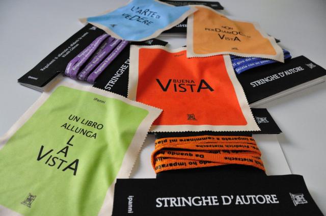 Ipanni e stringhe firmati Marcos y Marcos