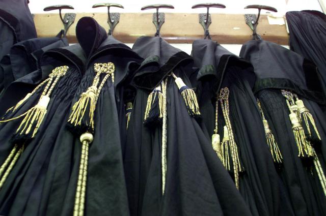 Lettera aperta del Gruppo di Avvocati "15 febbraio e oltre": "Non esiste legalit&agrave; dove si impedisce il dissenso pacifico"