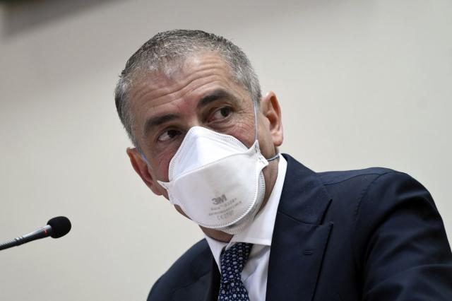 Covid, Costa "Ridurre la quarantena per chi ha la terza dose di vaccino"