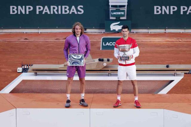 Tennis: Tsitsipas contro Djokovic "Vuole giocare secondo le sue regole"