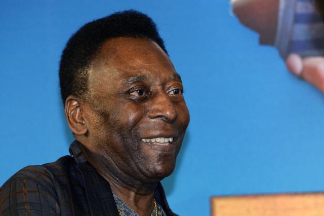 Pel&eacute;, veglia funebre nello stadio del Santos luned&igrave; 2 gennaio 2023
