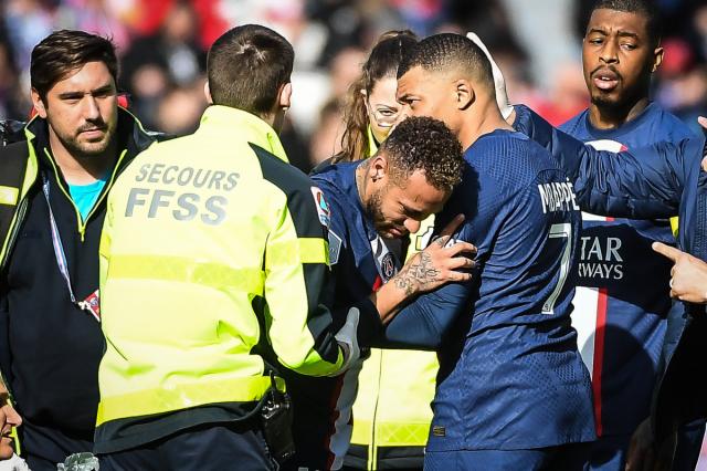 Calcio: Psg. Intervento alla caviglia per Neymar, stagione finita