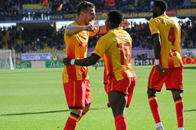 Il Torino si sveglia tardi e sbaglia un rigore, il Lecce vince 2-1