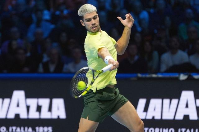 Alcaraz sul velluto a Indian Wells, avanza anche Djokovic. Darderi subito out