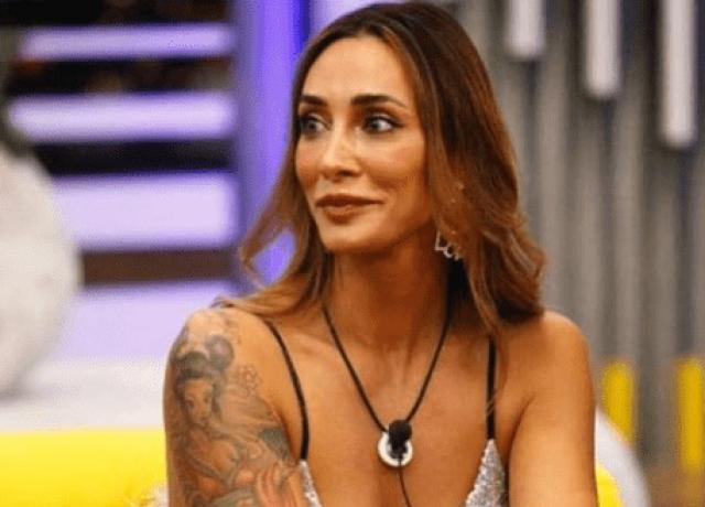 Grande Fratello Vip, Sonia Lorenzini ha bestemmiato? Questo video toglie ogni dubbio: 'Por*o ...' Squalifica in arrivo?