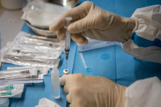 Covid, al via fondo&nbsp;per gli&nbsp;indennizzi&nbsp;solo per i vaccini non obbligatori