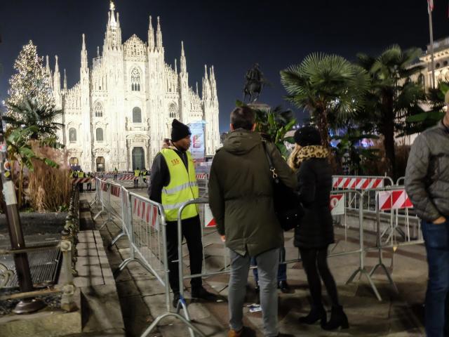 Capodanno a Milano, espulsi 2 tunisini, aperto fascicolo per vilipendio, inchiesta su violenze sessuali di nordafricani in Duomo