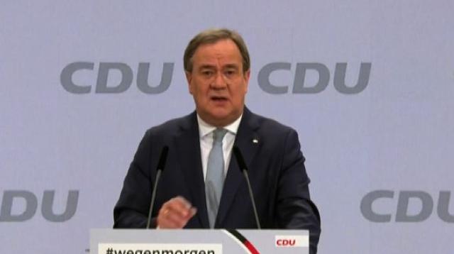 Germania, clamoroso Fdp: "Governo? Parliamo con la Cdu". Ma ha vinto Scholz...