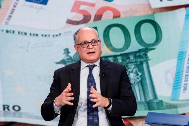 Crisi di governo, Gualtieri: "Crisi atto di irresponsabilit&agrave; senza precedenti"