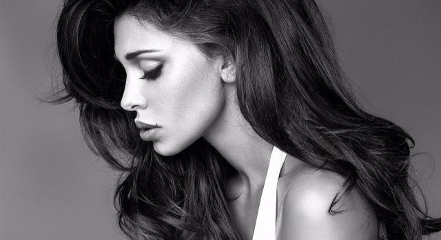 Belen Rodriguez quando partorisce, manca pochissimo all'arrivo di Luna Marie