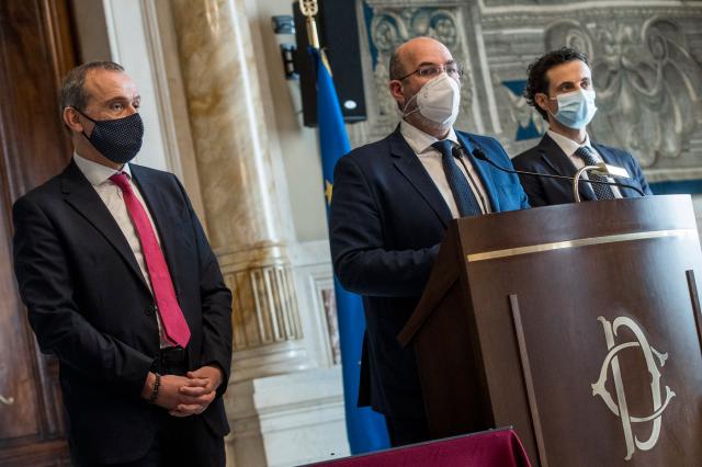 Consultazioni Draghi, vito Crimi, M5s 