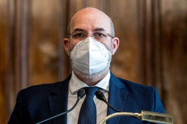 Governo Draghi, Crimi